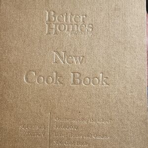 Better Homes And Gardens New Cook Book - Elegant Gold Cover
